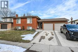 14 MAX WEBSTER Road  Brantford, ON N3P 1H7