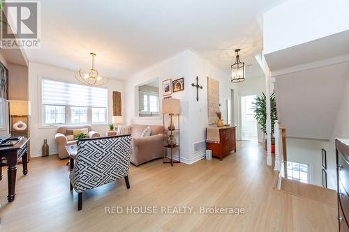 12 Naylor Lane, Ajax, ON - Indoor Photo Showing Living Room