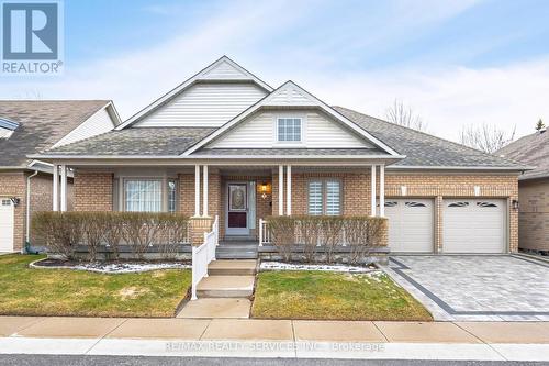 3 TUSCANY LANE  Brampton, ON L6R 1W5