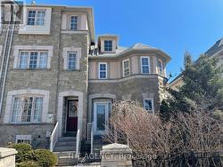 9031 YONGE STREET  Richmond Hill, ON L4C 0L2