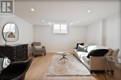 588 Creekview Chase, London North (North R), ON - Indoor