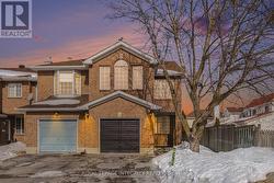 77 DAVENTRY CRESCENT  Ottawa, ON K2J 4M8