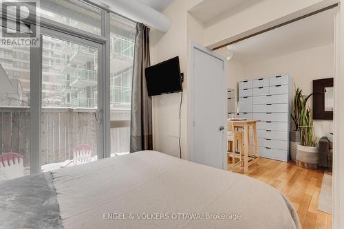 104 - 360 Cumberland Street, Ottawa, ON - Indoor Photo Showing Bedroom