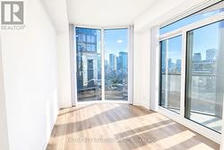 1712 - 180 FRONT STREET E  Toronto, ON M5A 2P5