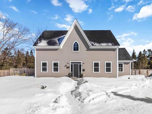25 White Pine Ridge, Hubley, NS 