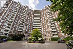 618 - 20 EDGECLIFF GOLFWAY  Toronto, ON M3C 3A4