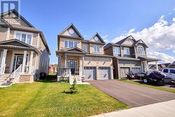 33 WOOD CRESCENT  Essa, ON L3W 0M5