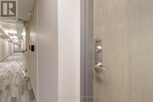 404 - 3060 Rotary Way, Burlington, ON - Indoor