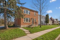 253 SYDNEY STREET S  Kitchener, ON N2G 3V8