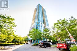 1710 - 181 WYNFORD DRIVE  Toronto, ON M3C 0C6