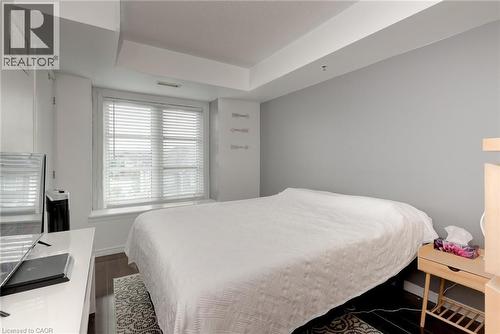 3060 Rotary Way Unit# 404, Burlington, ON - Indoor Photo Showing Bedroom