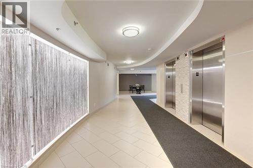 3060 Rotary Way Unit# 404, Burlington, ON - Indoor Photo Showing Other Room