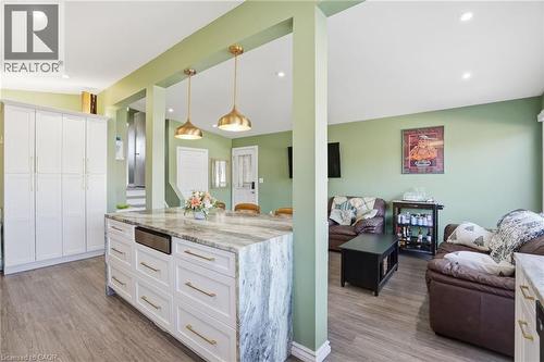 7 Rapallo Drive, Hamilton, ON - Indoor