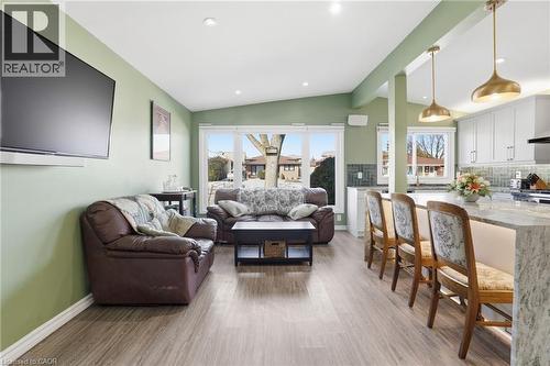 7 Rapallo Drive, Hamilton, ON - Indoor