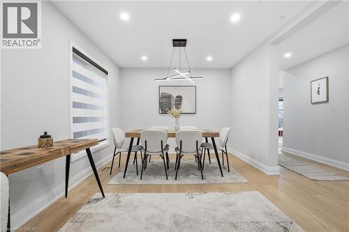 108 Greenshire Drive, Hamilton, ON - Indoor Photo Showing Dining Room