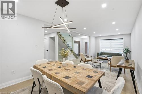 108 Greenshire Drive, Hamilton, ON - Indoor Photo Showing Dining Room