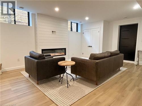 77 Melbourne Street, Hamilton, ON - Indoor