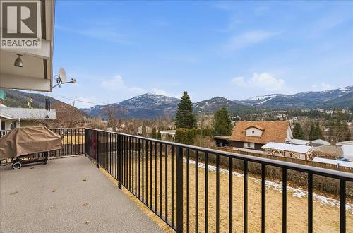 1832 Third Street, Fruitvale, BC 