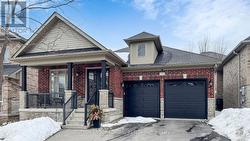 492 KWAPIS BOULEVARD  Newmarket, ON L3X 3K6