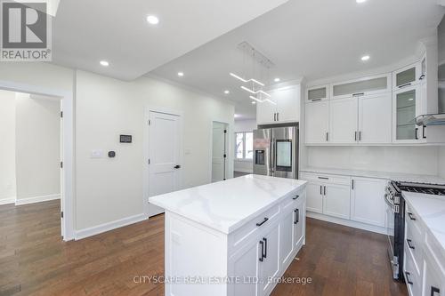 3134 MERRIT AVENUE N  Mississauga, ON L4T 1P3