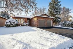 34 Elisia DRIVE  Moose Jaw, SK S6J 1G9