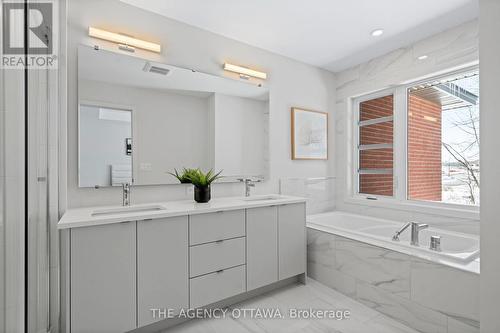 1003 Kitigan Grove, Ottawa, ON - Indoor Photo Showing Bathroom
