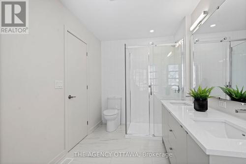 1003 Kitigan Grove, Ottawa, ON - Indoor Photo Showing Bathroom