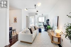 2001 - 60 BYNG AVENUE  Toronto, ON M2N 7K3