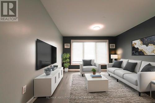 1601 Sandgate Crescent, Mississauga, ON - Indoor Photo Showing Living Room