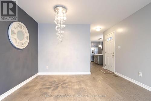 1601 Sandgate Crescent, Mississauga, ON - Indoor Photo Showing Other Room
