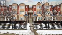 13 - 3975 EGLINTON AVENUE W  Mississauga, ON L5M 0E7