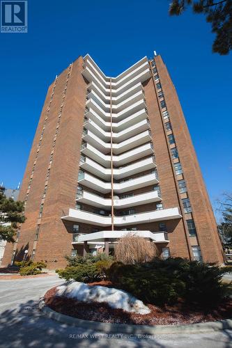 1503 - 3025 QUEEN FREDERICA DRIVE  Mississauga, ON L4Y 3A1