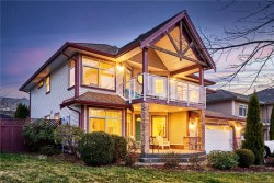 462 Poets Trail Dr  Nanaimo, BC V9R 7B1