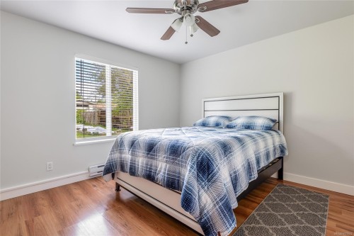 164 Crawford Rd, Campbell River, BC - Indoor Photo Showing Bedroom