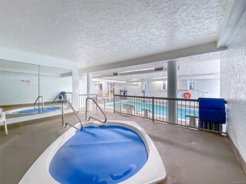 323-3225 Eldon Pl, Saanich, BC - Indoor Photo Showing Other Room With In Ground Pool