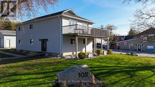 108 ROBERT STREET W  Penetanguishene, ON L9M 1P1