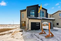 176 DUCK CREEK Drive  Winnipeg, MB R2V 5K4