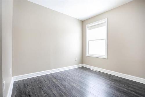 690 Rosedale Ave, Winnipeg, MB 