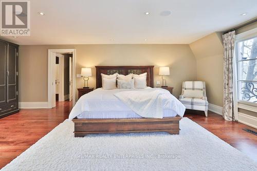 1093 Algonquin Drive, Mississauga, ON - Indoor Photo Showing Bedroom