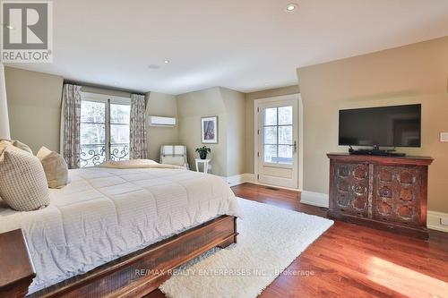 1093 Algonquin Drive, Mississauga, ON - Indoor Photo Showing Bedroom