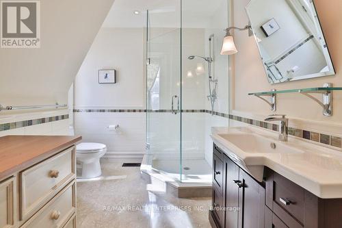 1093 Algonquin Drive, Mississauga, ON - Indoor Photo Showing Bathroom