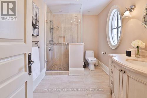 1093 Algonquin Drive, Mississauga, ON - Indoor Photo Showing Bathroom