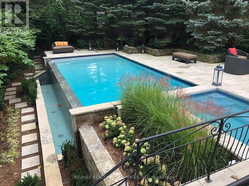 1093 Algonquin Drive, Mississauga, ON - Outdoor With In Ground Pool With Backyard