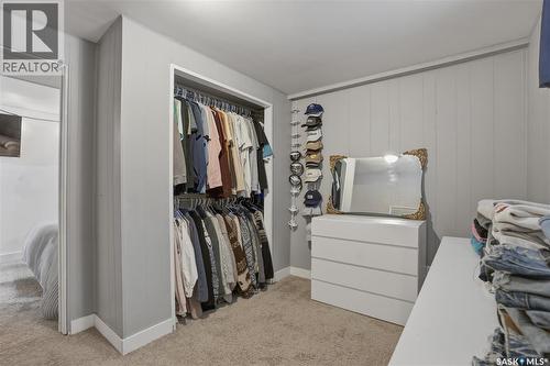 806 7Th Street E, Saskatoon, SK - Indoor