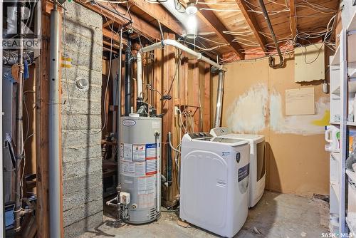 806 7Th Street E, Saskatoon, SK - Indoor Photo Showing Laundry Room