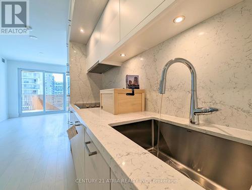 523 - 155 Merchants' Wharf, Toronto, ON - Indoor Photo Showing Kitchen