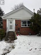 34 INNISWOOD DRIVE  Toronto, ON M1R 1E5