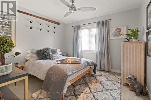 4263 Millcroft Park Drive, Burlington, ON - Indoor Photo Showing Bedroom