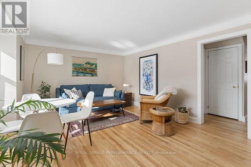 309 Glynn Avenue, Ottawa, ON - Indoor Photo Showing Other Room