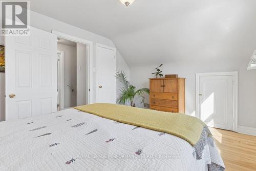 309 Glynn Avenue, Ottawa, ON - Indoor Photo Showing Bedroom